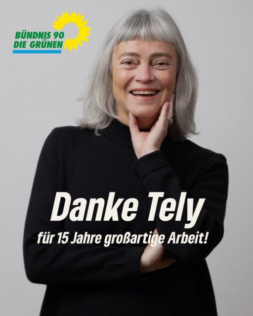 Nach 15 Jahren als Geschäftsführerin unserer Fraktion verabschieden wir Tely Büchner in den wohlverdienten Ruhestand. Auch wenn „Ruhestand“ bei ihr vermutlich eher nach Kultur, Engagement und Abenteuer klingt. 💚

Ohne Tely wäre manches kulturpolitische Projekt nie entstanden. Viele kreative Ideen hätten nicht den Weg in die Fraktion gefunden und ganz sicher wäre es weniger herzlich bei uns zugegangen.
Danke für deine Energie, deinen Humor und deine unermüdliche Unterstützung, liebe Tely!
Zum Glück bleibt sie uns als sachkundige Bürgerin im Kulturausschuss erhalten. Und sicher sieht man sie demnächst noch häufiger im Kulturquartier.

Daher DANKE und alles Gute für dich. Du wirst uns fehlen!

#grüneerfurt #grünefraktionerfurt #kulturpolitik