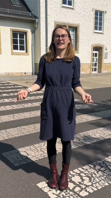 Der REWE in der Eislebener Straße soll umgebaut werden. Eine gute Gelegenheit, auch gleich den Platz davor schöner und klimagerecht zu gestalten.🌳☀️
#RegenwasserSpeichern #Hitzeschutz #Umweltschutz #grün #Klimaschutz #erneuerbar #solaranalge #Erfurt #GrüneErfurt #StadtratErfurt #grünwirkt