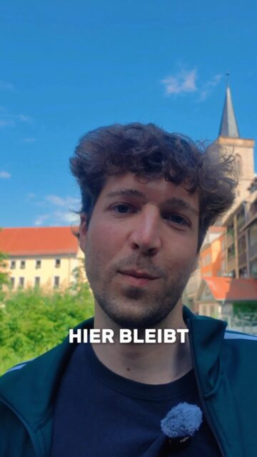 Das ist Jasper Robeck 👋
Jasper ist Stadtrat in Erfurt und Vorsitzender der Fraktion BÜNDNIS 90/DIE GRÜNEN. Seit 2019 gehört er dem Erfurter Stadtrat an. Seine politischen Schwerpunkte liegen unter anderem bei bezahlbarem Wohnen, dem Hochschulstandort, Jugend- und Nachtkultur sowie Klima- und Stadtentwicklung.
#erfurt #grüneerfurt #grünwirkt #kommunalpolitik #stadtraterfurt