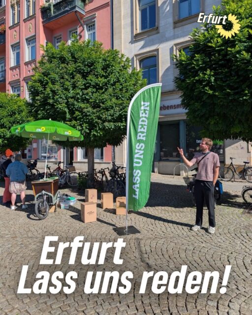 Lass uns reden! mit Stadtrat Jasper Robeck🌻
Letzten Samstag war unser Stadtrat Jasper Robeck am Domplatz und am Nordpark unterwegs. Danke für die Gespräche und den Austausch.
Damit endet unser Format „Lass uns reden!“. Schreibt uns gerne, an welchen Angeboten ihr mit unseren Stadträten interessiert seid und wie wir den bürgernahen Austausch verbessern können💬
#grüneerfurt #lassunsreden #grünwirkt #grüneimstadtrat #erfurt